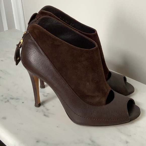 CAROLINA HERRERA SOFT LEATHER BOOTIES - Picture 1 of 5